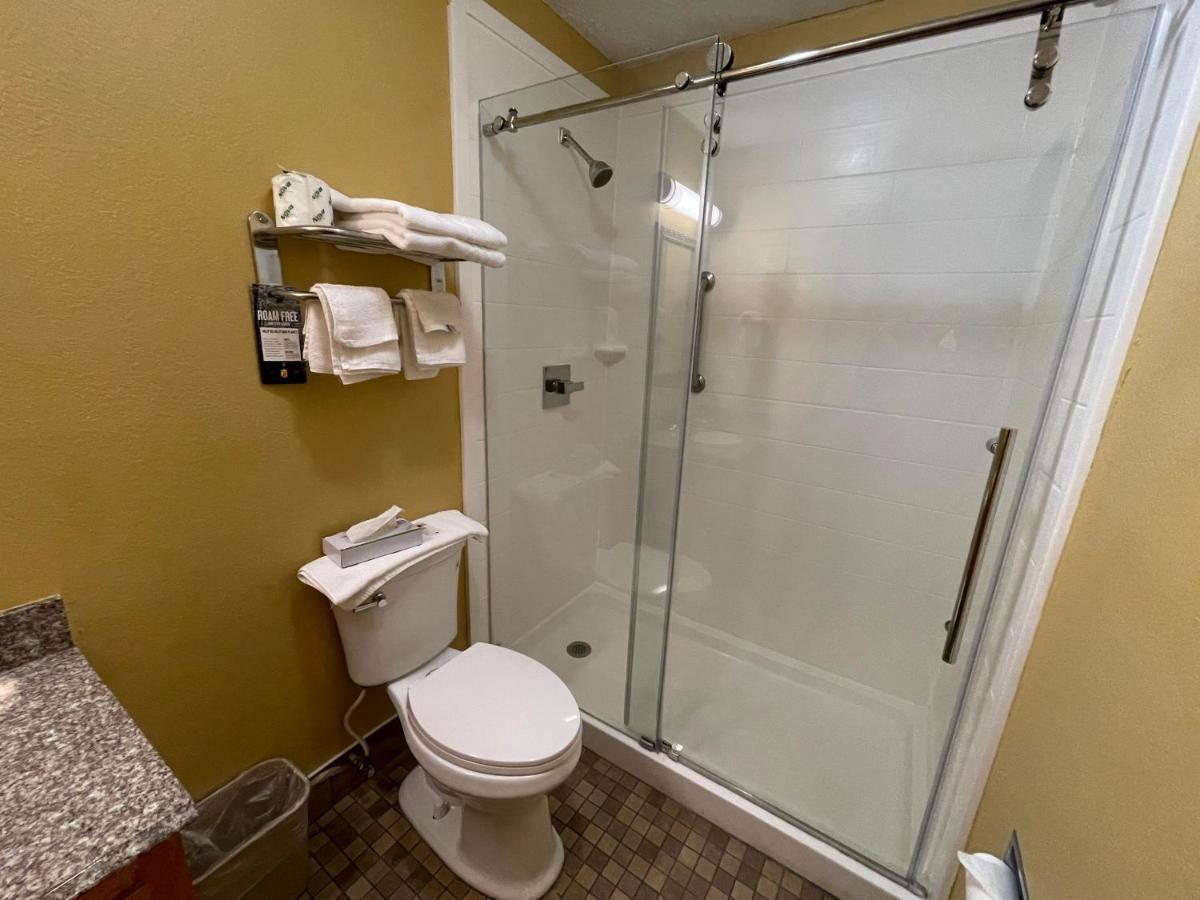 Super 8 By Wyndham Van Buren/Ft. Smith Area Esterno foto