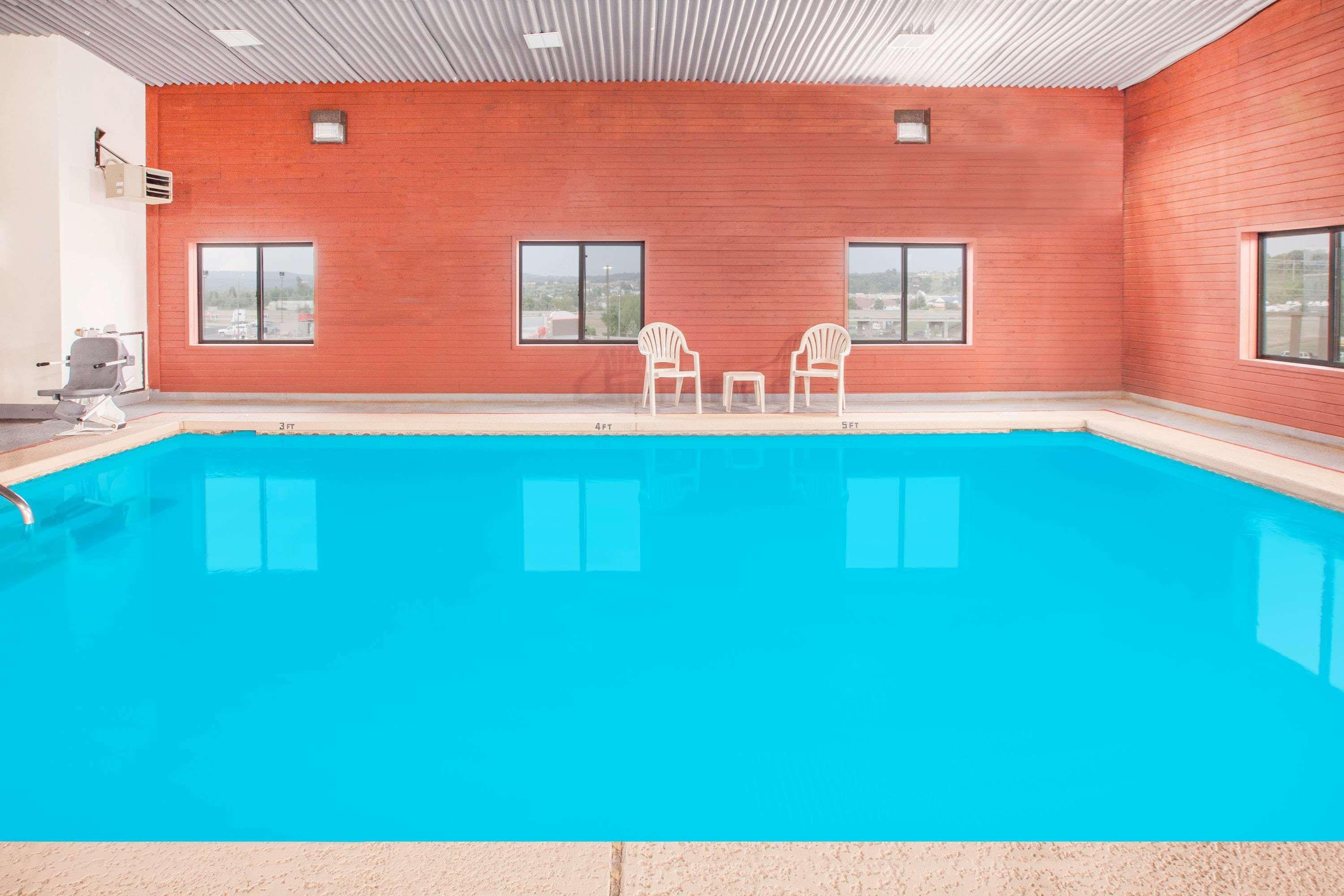 Super 8 By Wyndham Van Buren/Ft. Smith Area Esterno foto