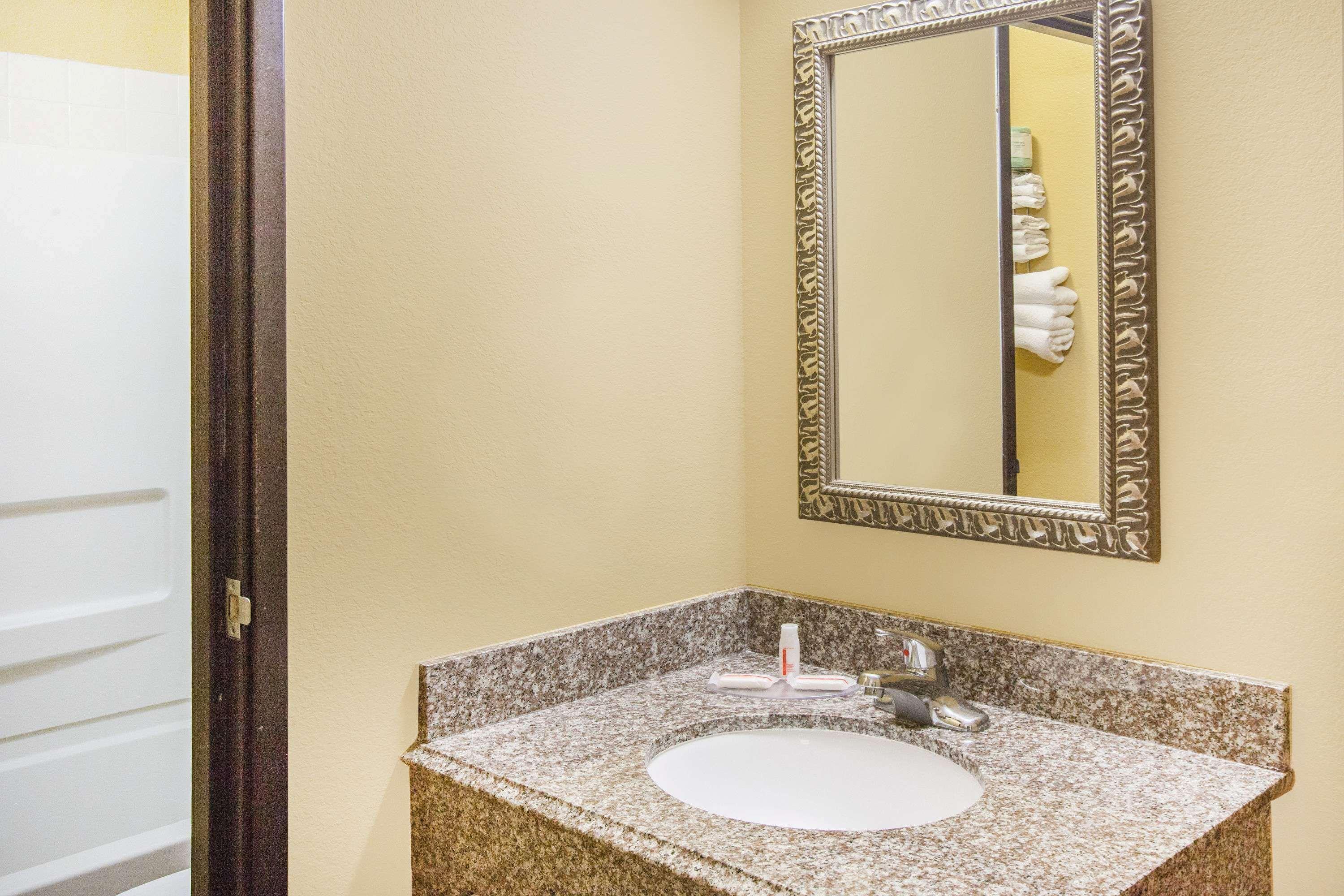 Super 8 By Wyndham Van Buren/Ft. Smith Area Esterno foto